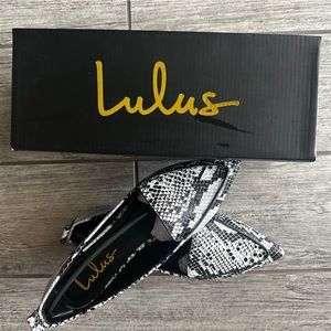 Lulus Emmy Natural Snake Pointed Loafers 6.5 NIB